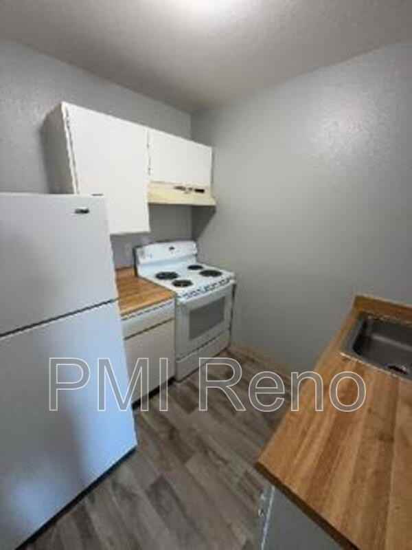 160 Park St #207 - Photo 6 of 22