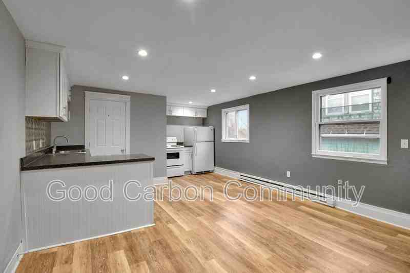 328 Elmwood Ave #5 - Photo 5 of 15