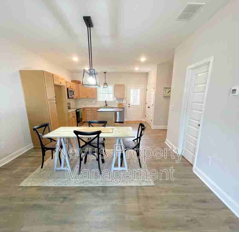 111 Crest Pointe - Photo 5 of 12