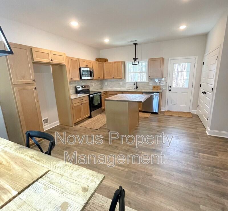 111 Crest Pointe - Photo 7 of 12