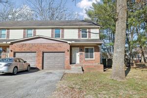 featured image of 1421 Huntington Dr