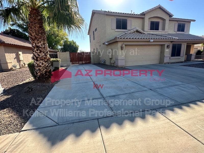 2521 N 112th Ln - Photo 5 of 36