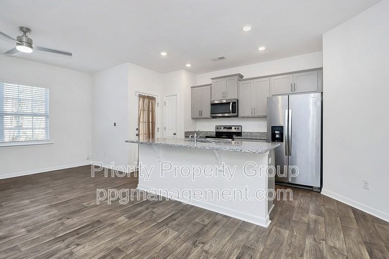 6131 Guildford Hill Ln - Photo 3 of 30