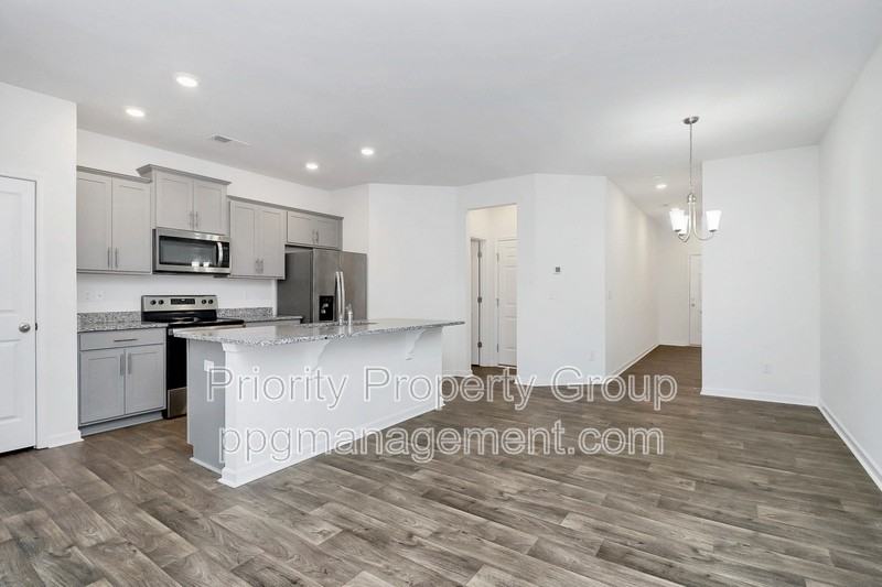 6131 Guildford Hill Ln - Photo 2 of 30