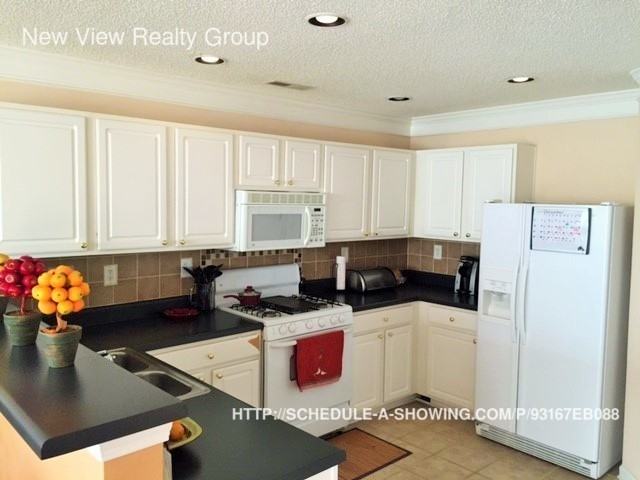 9408 Meadowmont View Dr - Photo 3 of 10