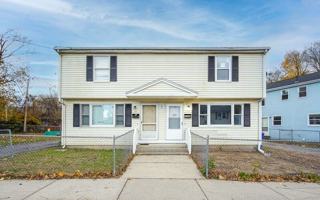 featured image of 77 Chester St #77