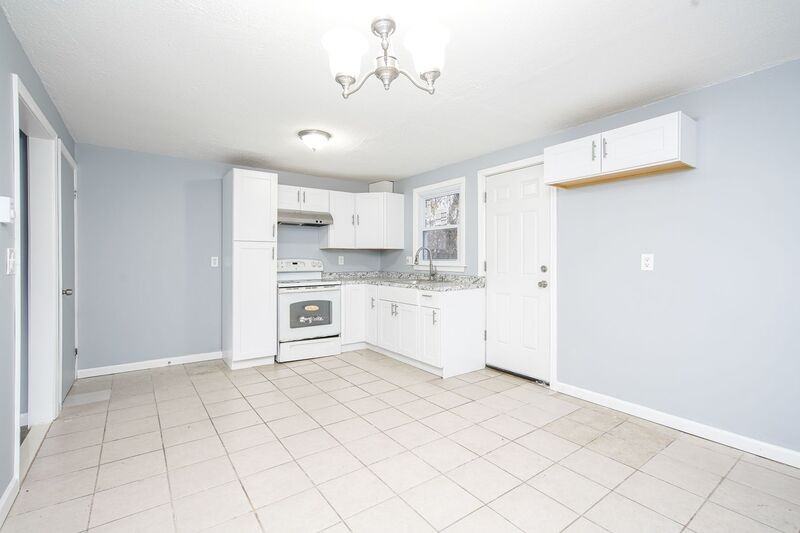 77 Chester St #77 - Photo 3 of 14