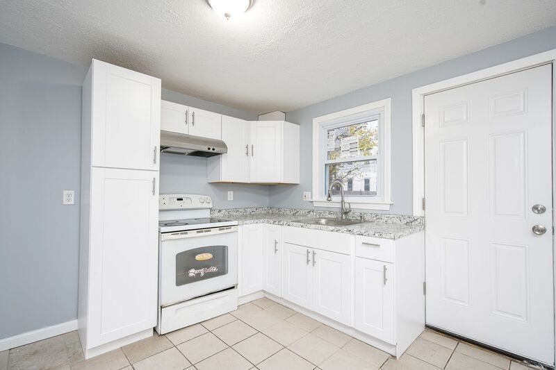 77 Chester St #77 - Photo 4 of 14