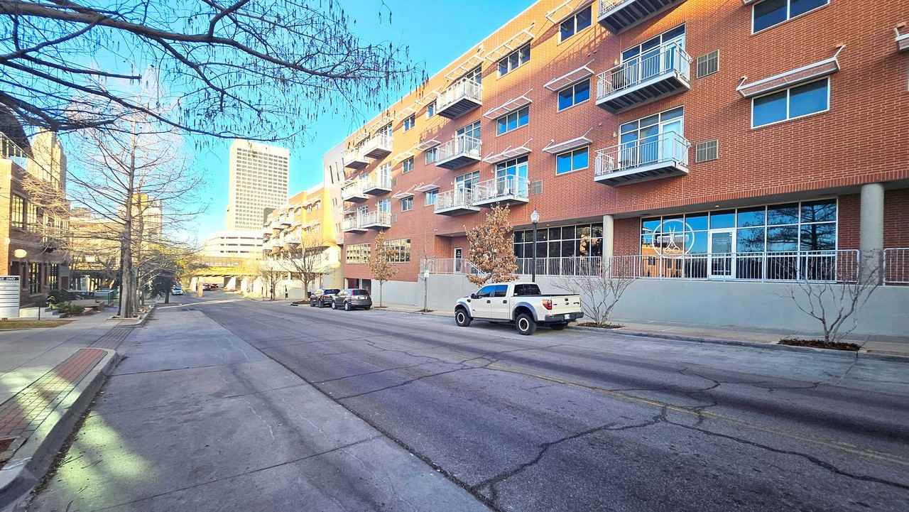 1 Ne 2nd St - Photo 2 of 24