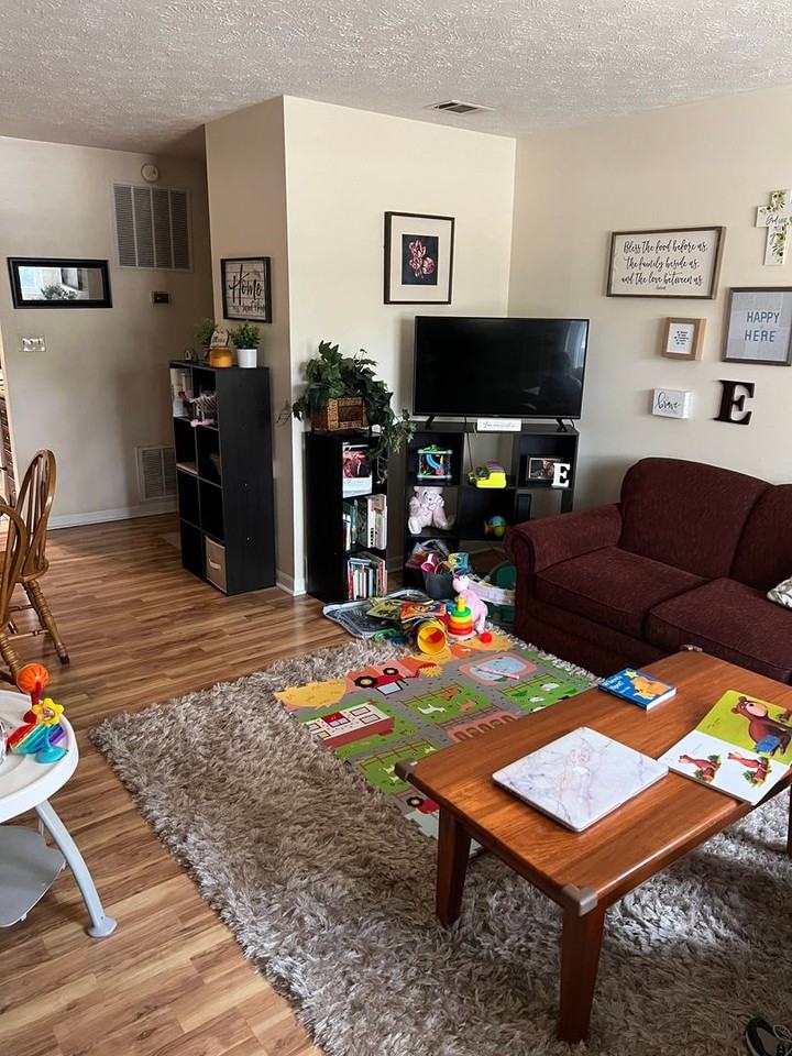 647 Whit Davis Rd - Photo 3 of 13