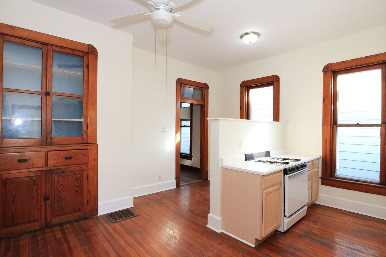 401 Lincoln St - Photo 4 of 18