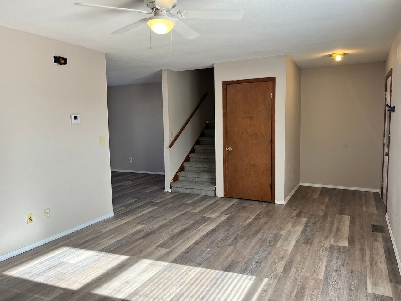 20307 Sedalia Rd - Photo 6 of 15