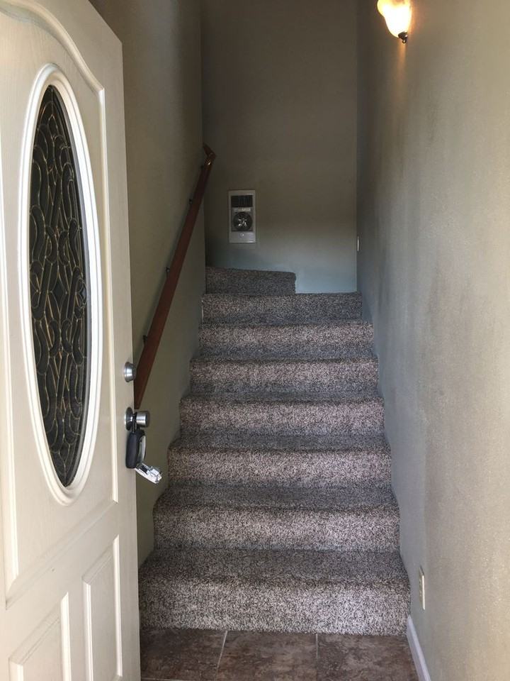 2781 Spring Blvd #A - Photo 4 of 20