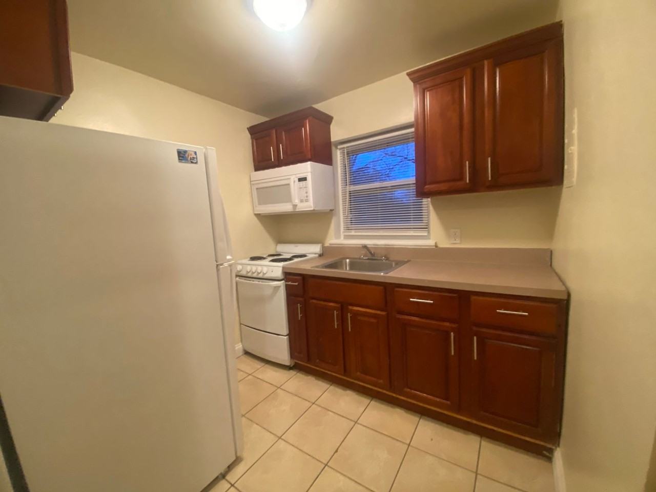 Riverfront Park Apartments - Photo 2 of 22