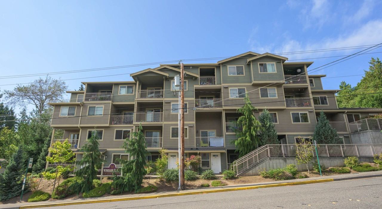 Windsor Place Apartments - Photo 2 of 50