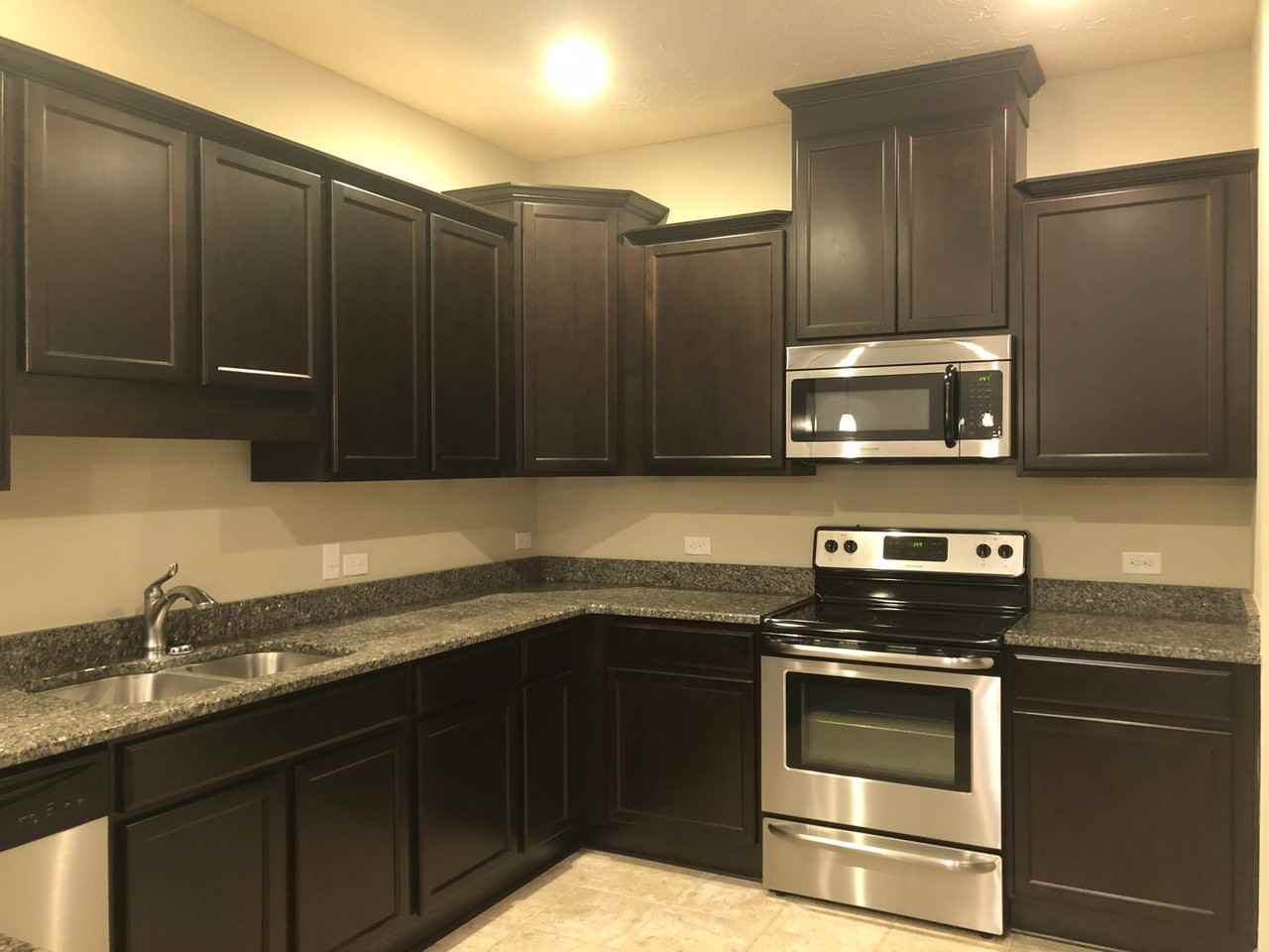 6048 Townes Way - Photo 4 of 14