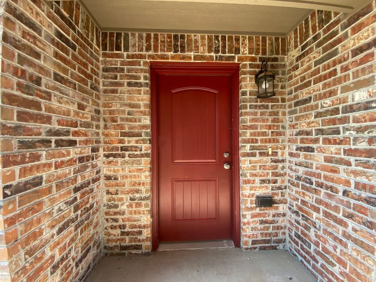 2149 Buena Vida Ln - Photo 4 of 28