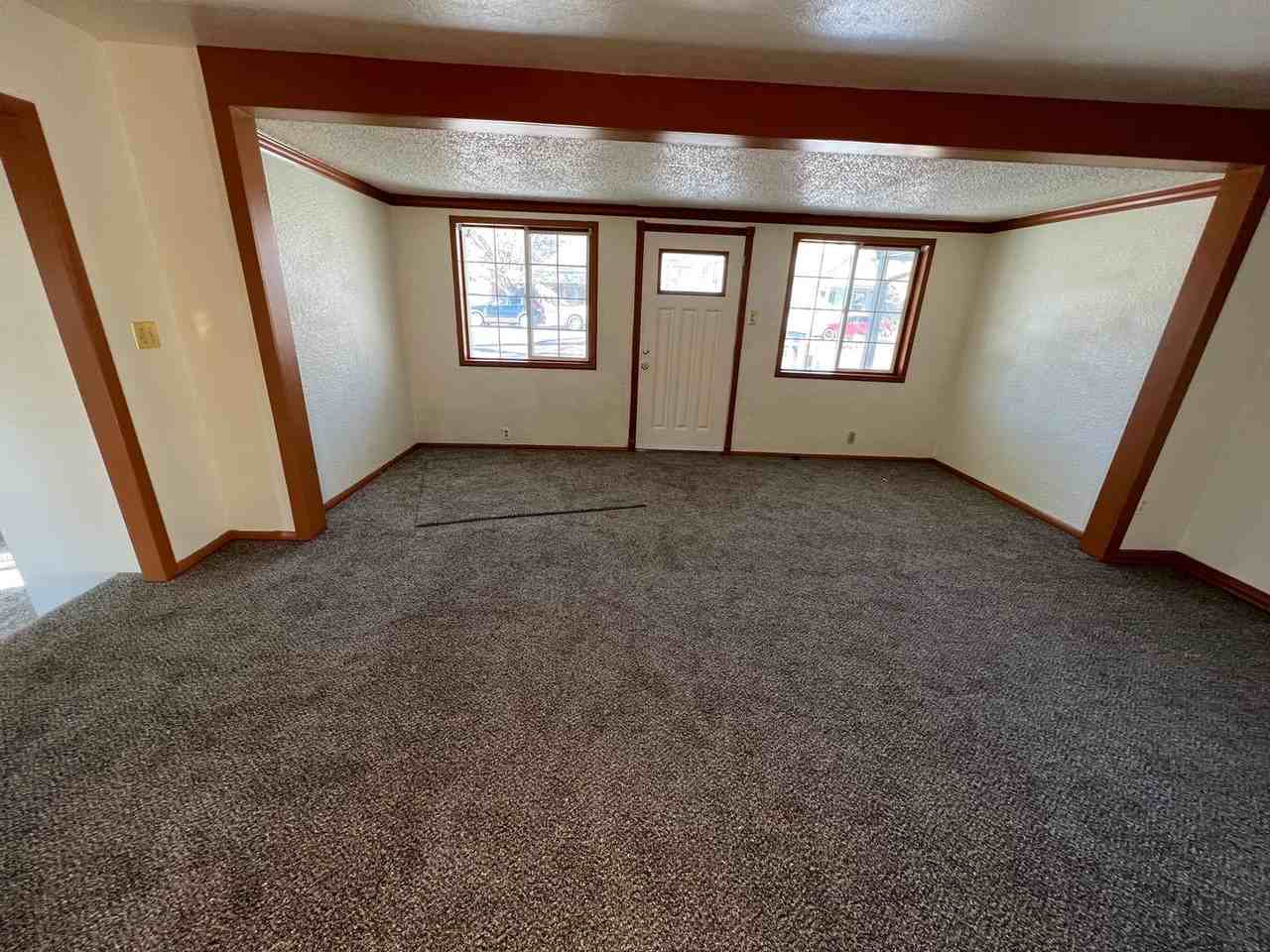 1216 Harrison Ave - Photo 3 of 27