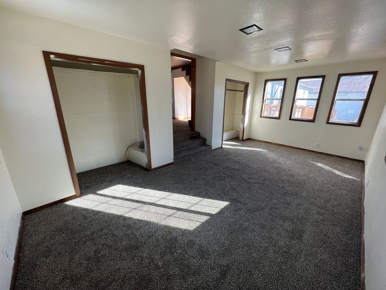 1216 Harrison Ave - Photo 6 of 27