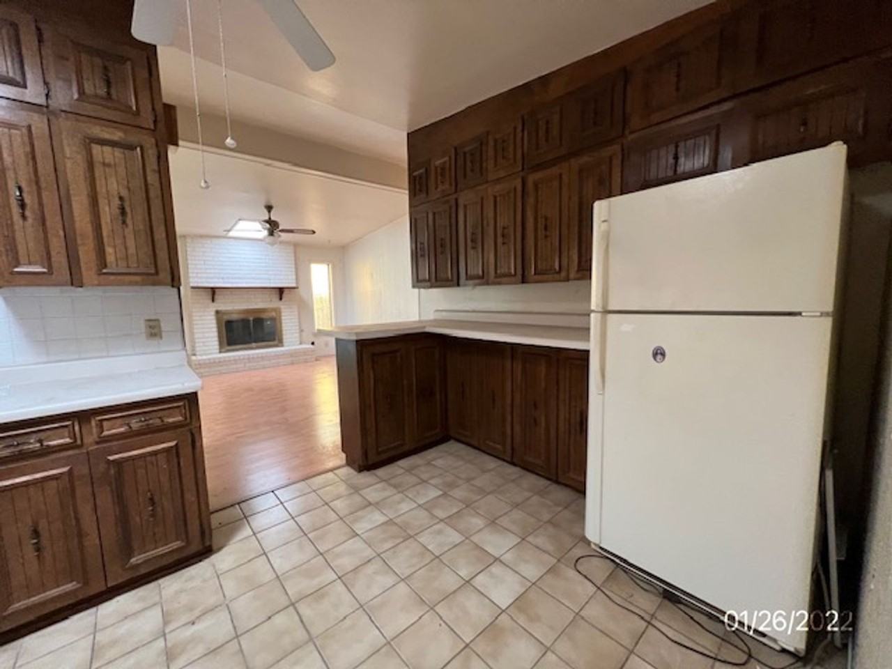 3340 Fillmore Ave - Photo 2 of 10