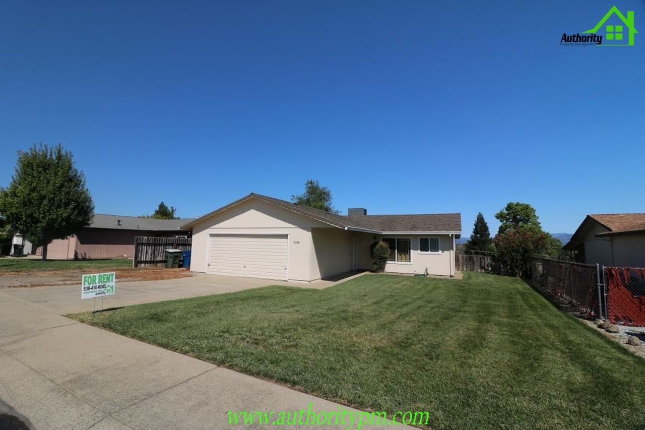 1414 Whistling Dr - Photo 2 of 22