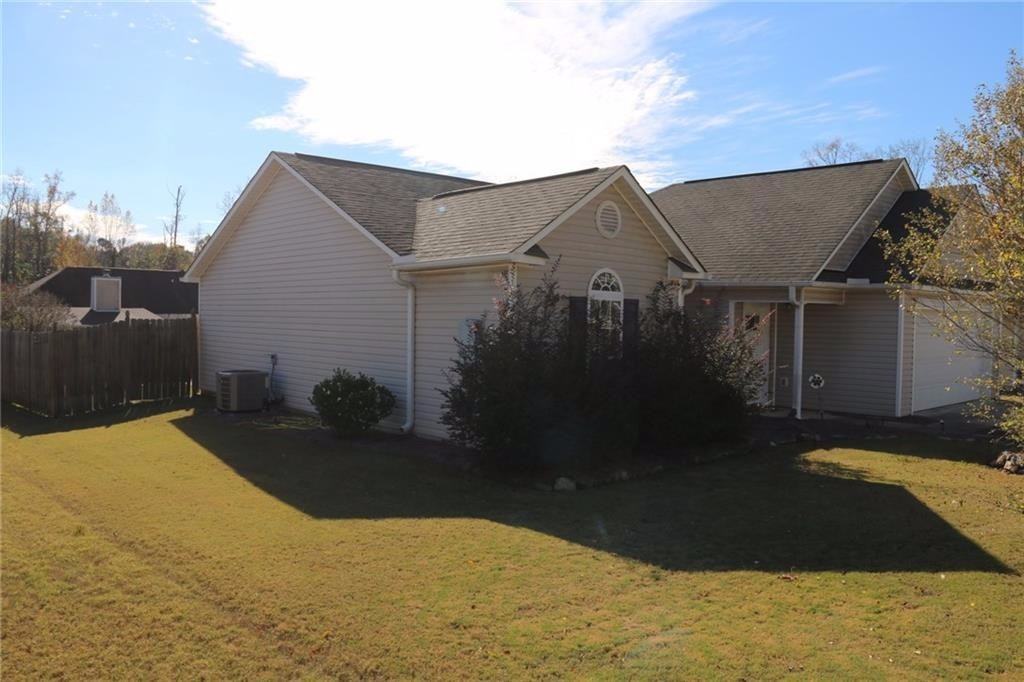 319 Mulberry Ct - Photo 6 of 8