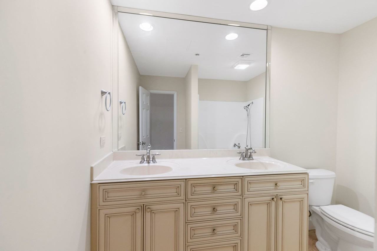 145 E Magnolia Ave #308 - Photo 7 of 17