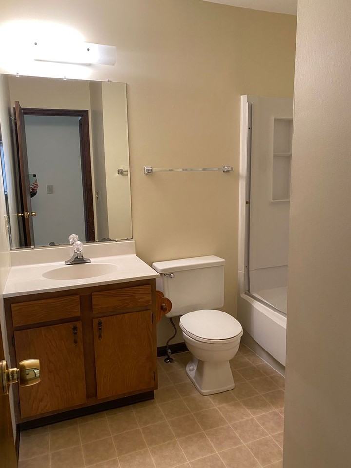 1625 Buttonwood Ct - Photo 7 of 7