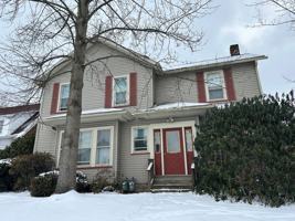 featured image of 218 College Ave