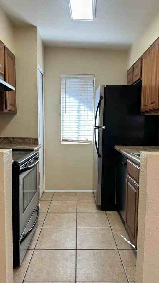 1745 E Glenn St #216 - Photo 3 of 5