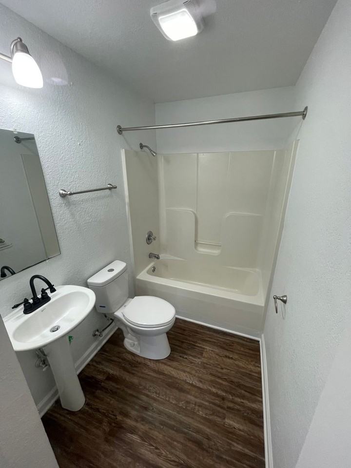 Townhomes & Flats at MSU - Photo 7 of 16