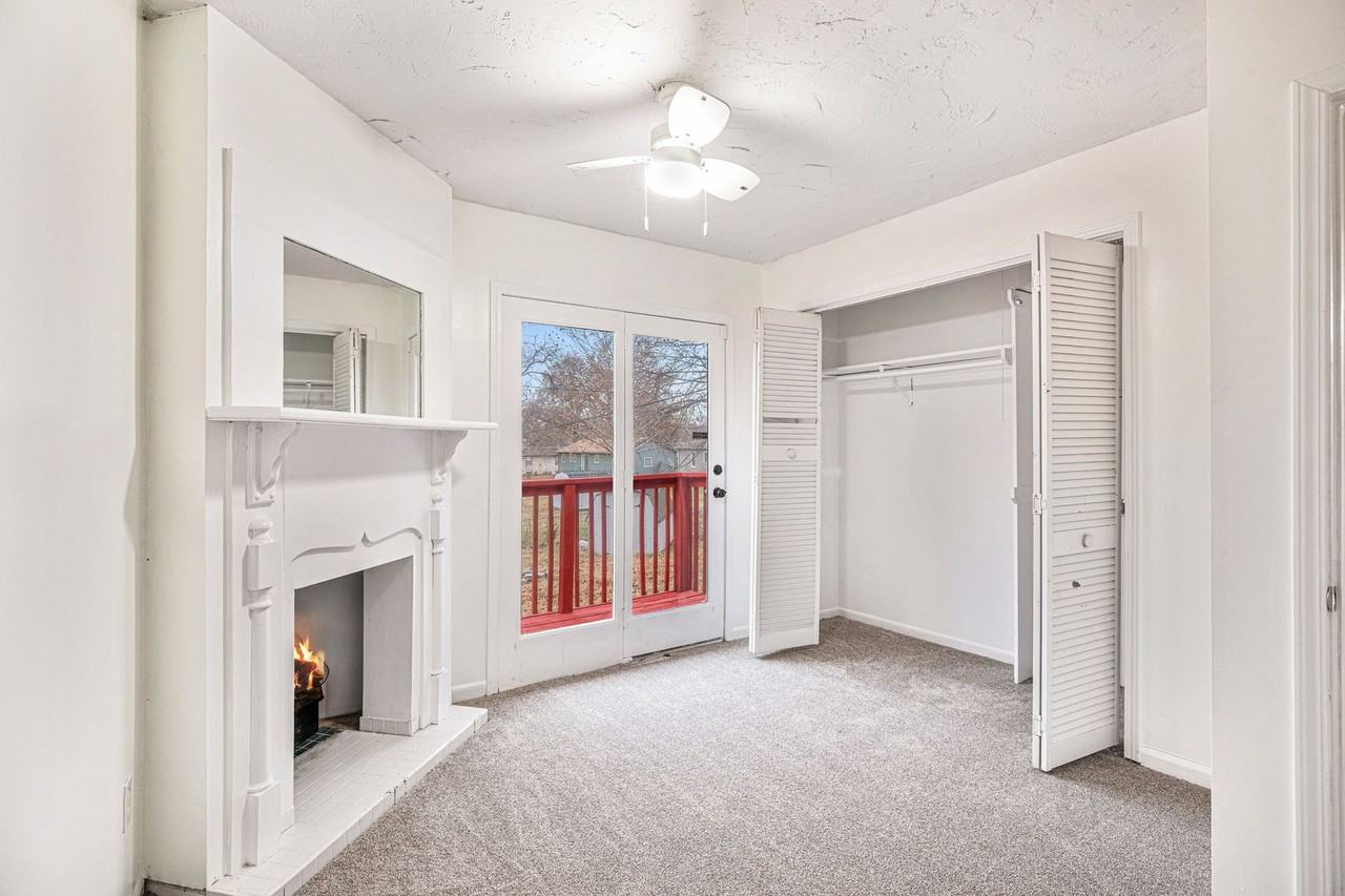 1208 S Mayview Ave - Photo 5 of 15