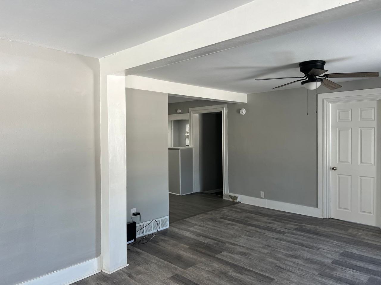 216 W Dolman St - Photo 2 of 12