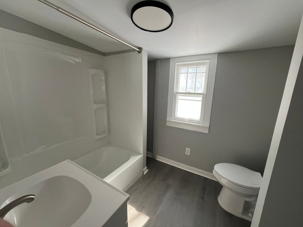 216 W Dolman St - Photo 5 of 12