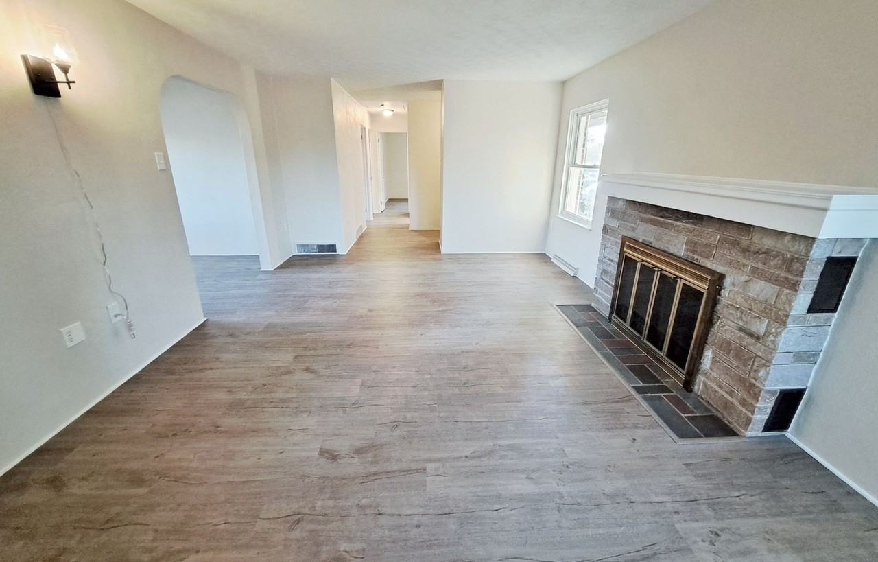 41 Homeland Rd - Photo 5 of 50