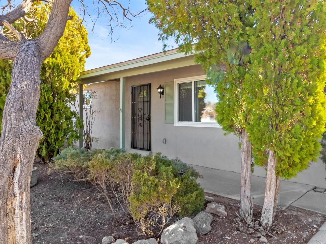 602 Cerro De Ortega Dr Se - Photo 3 of 50