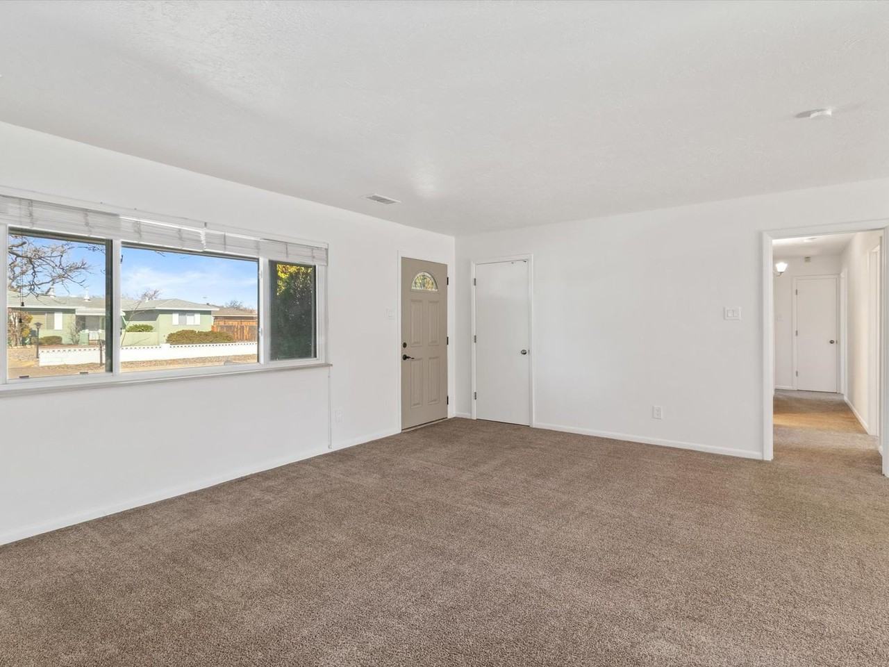 602 Cerro De Ortega Dr Se - Photo 6 of 50