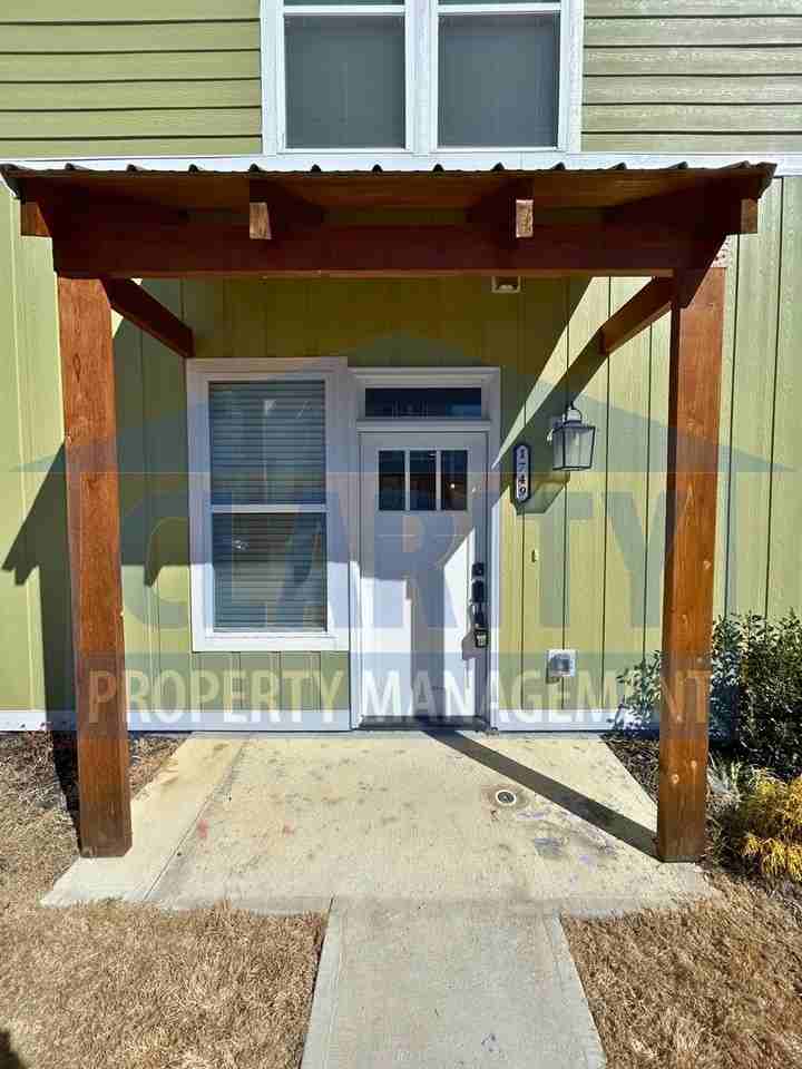 1749 Arbor Hills Dr Se - Photo 2 of 19