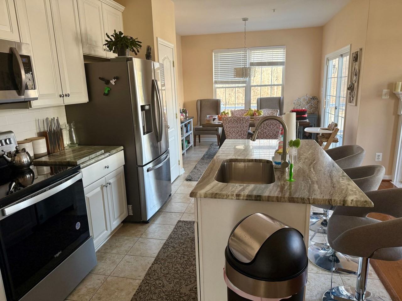 579 Kirkcaldy Way - Photo 7 of 50