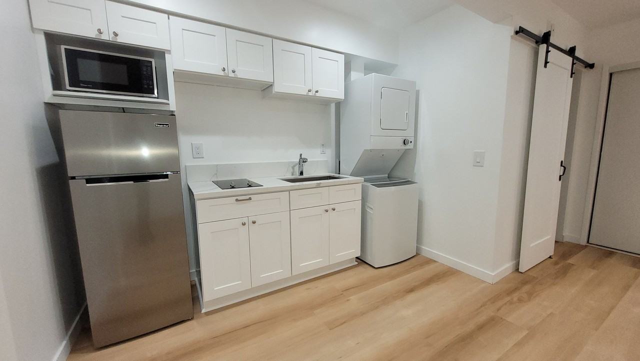 4470 51st St - Photo 2 of 6