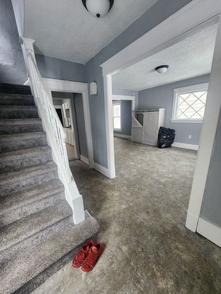 434 E 24th St - Photo 2 of 14