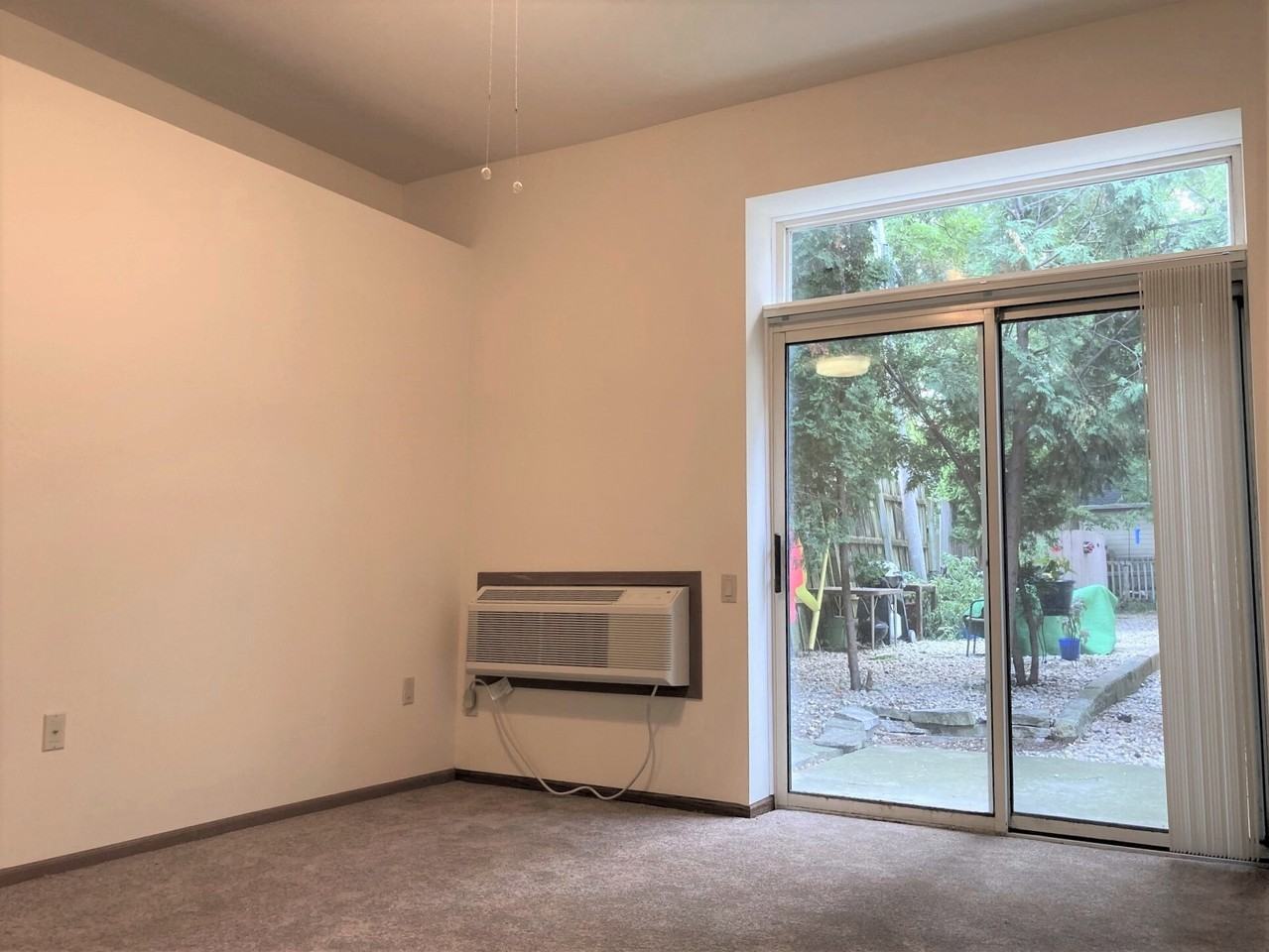 FLP 2605 University Avenue - Photo 3 of 23