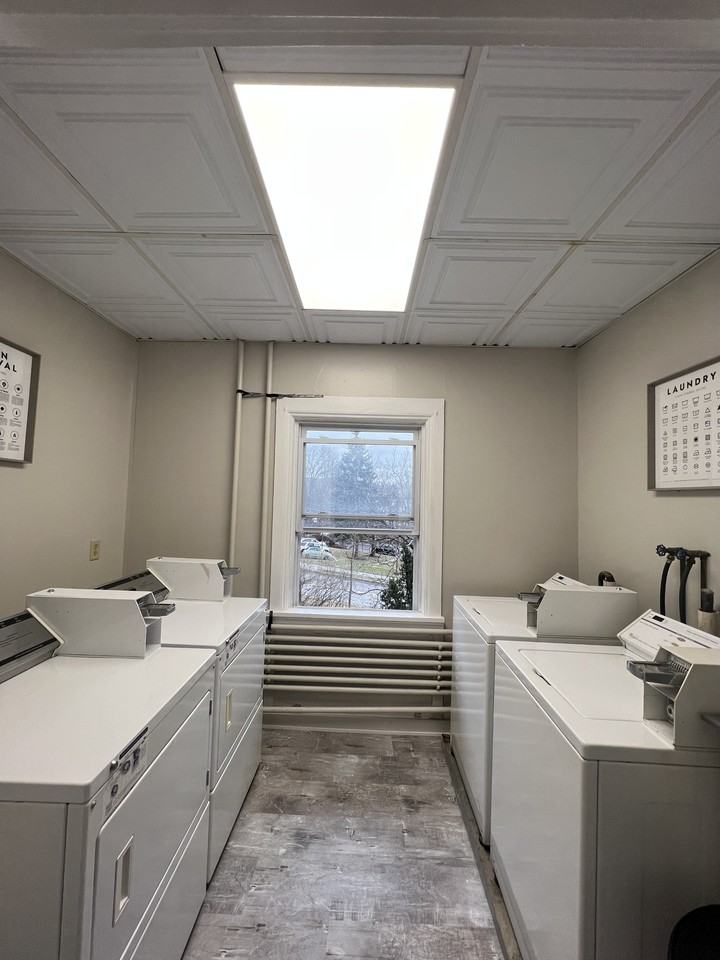 614 University Ave - Photo 6 of 50