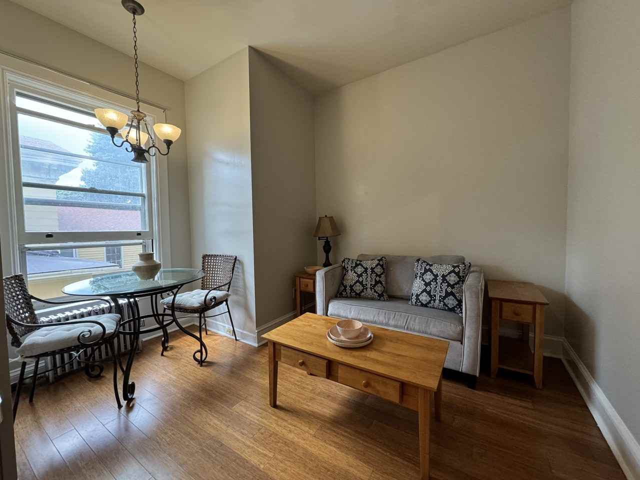 312 North Geneva Street - Photo 2 of 15