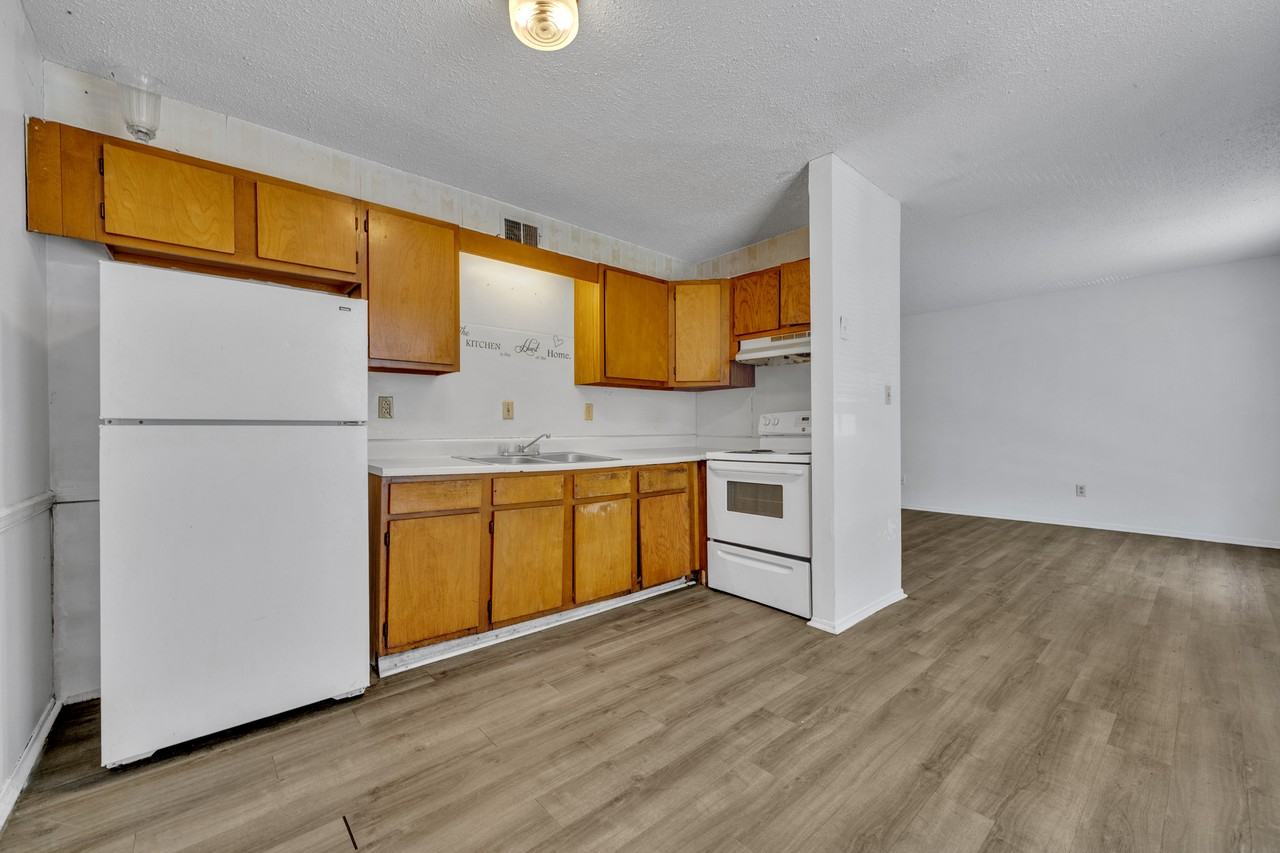 601 12th Street Southwest - Photo 6 of 17