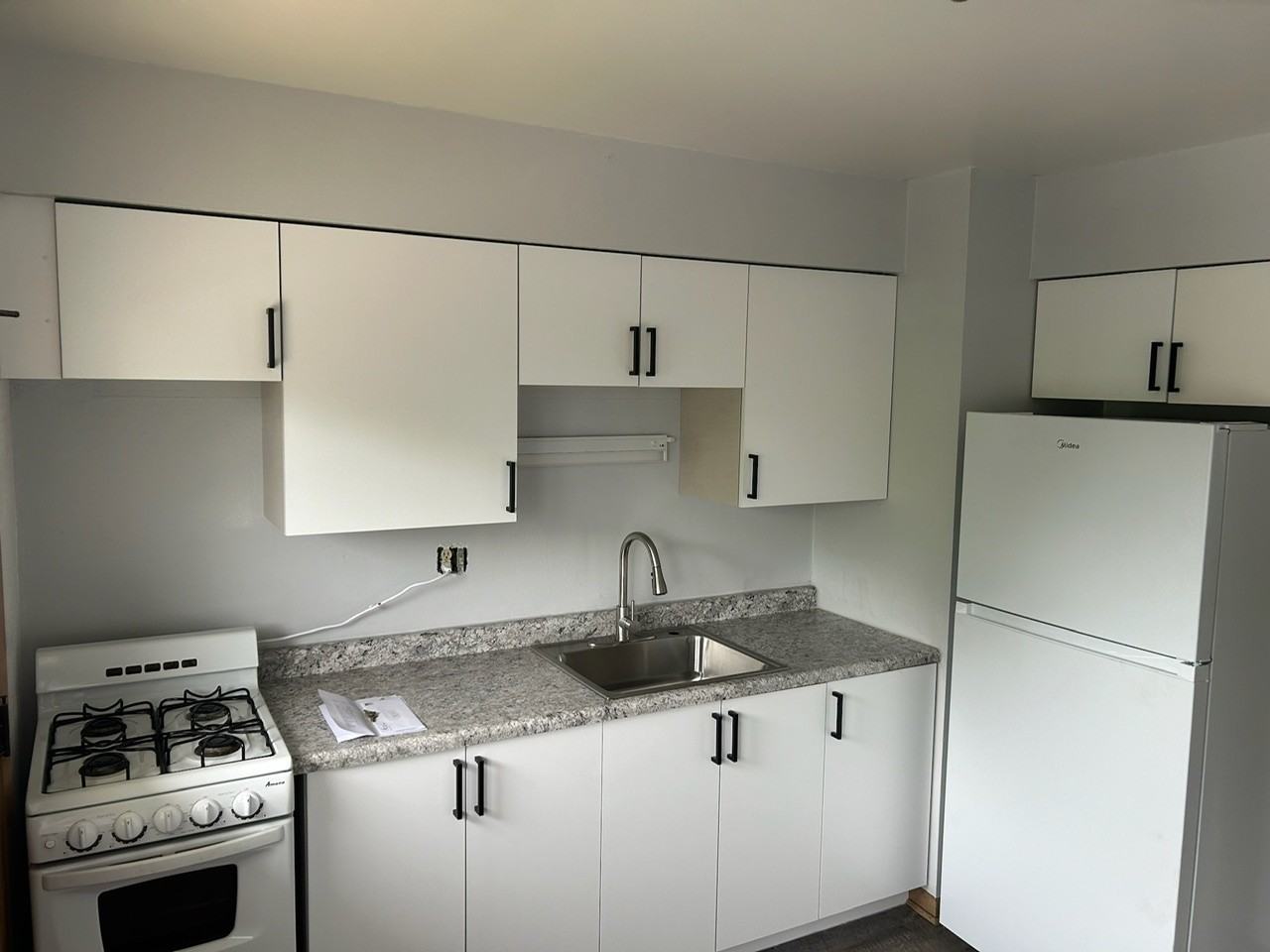 9612-9620 W. Oklahoma Avenue - Photo 3 of 5