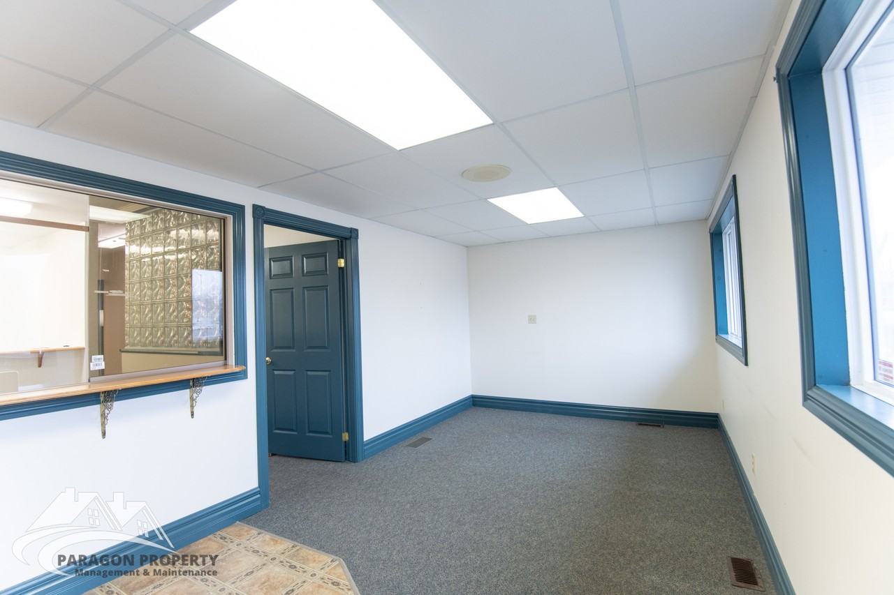 196 Grand Avenue West - Photo 2 of 28