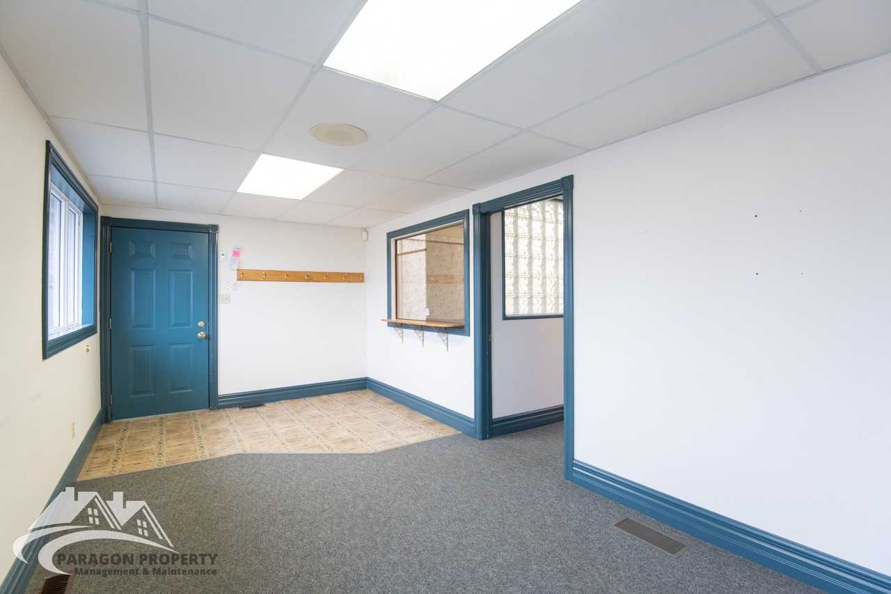 196 Grand Avenue West - Photo 3 of 28