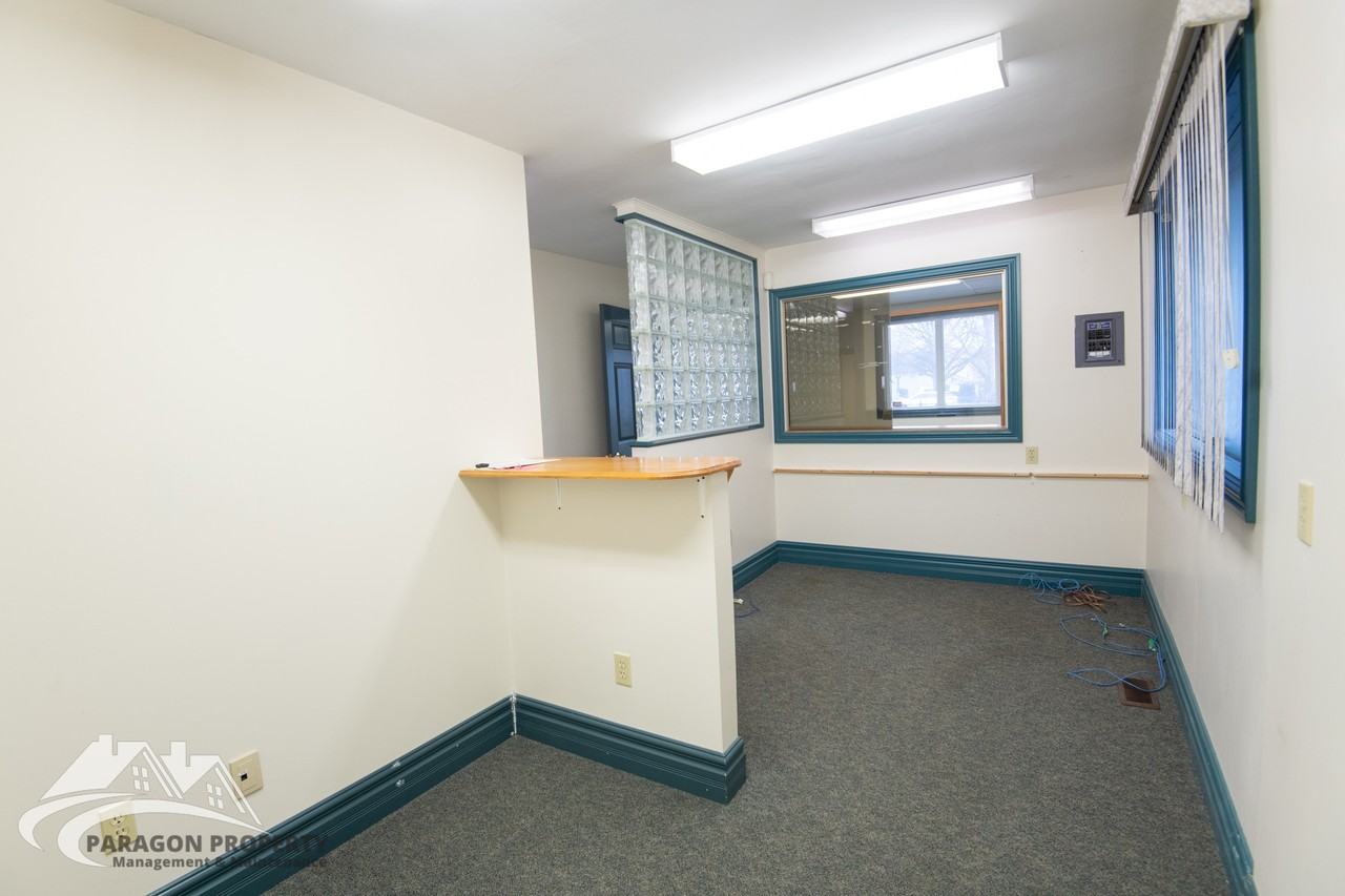 196 Grand Avenue West - Photo 6 of 28