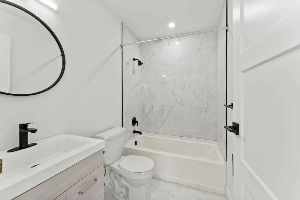 388 Park Avenue East - Photo 6 of 18